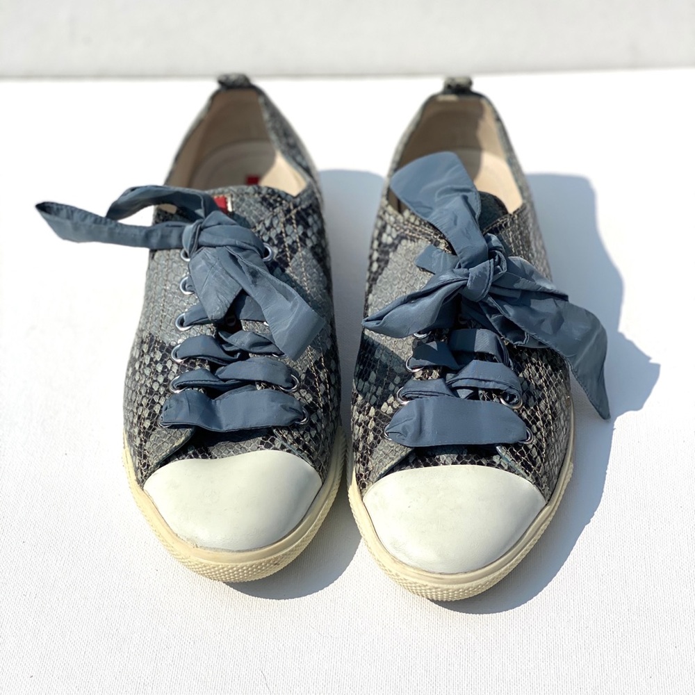 💯 Authentic Prada Sneakers